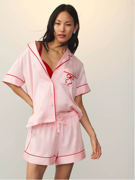 Сатинова піжама Victoria’s Secret Signature Satin Short Pajama Set Angel Pink Large Dot Jacquard W Pocket Graphic
