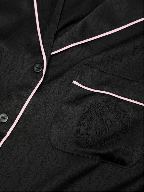 Сатинова піжама Victoria's Secret Signature Satin Short Pajama Set - колір Jacquard | Black Сатинова піжама Victoria's Secret Signature Satin Short Pajama Set - колір Jacquard | Black