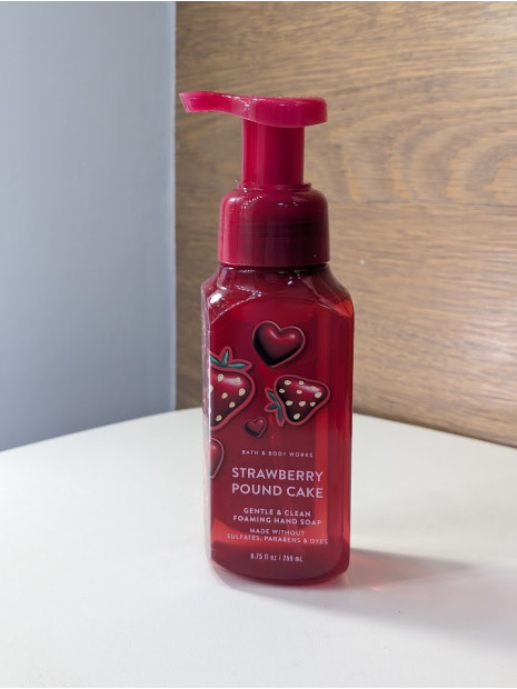 Уцінка! Мило для рук Strawberry Pound Cake Bath and Body Works