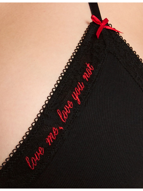 Комплект білизни Victoria's Secret Pink - Limited-Edition PINK Wink™ Flirty Gift Set - колір Black Forever Lace V-Day Pack Комплект білизни Victoria's Secret Pink - Limited-Edition PINK Wink™ Flirty Gift Set - колір Black Forever Lace V-Day Pack