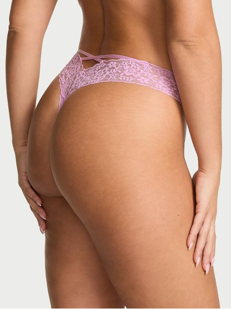 Мереживні трусики від Victoria's Secret The Lacie Lace Strappy-Back Thong Panty - колір Bikini Pink Мереживні трусики від Victoria's Secret The Lacie Lace Strappy-Back Thong Panty - колір Bikini Pink