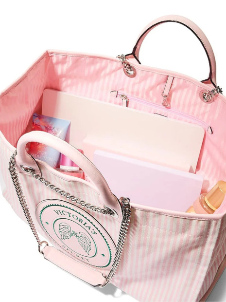 Сумка Victoria's Secret Iconic Stripe Pink Chain Strap Tote Bag Сумка Victoria's Secret Iconic Stripe Pink Chain Strap Tote Bag
