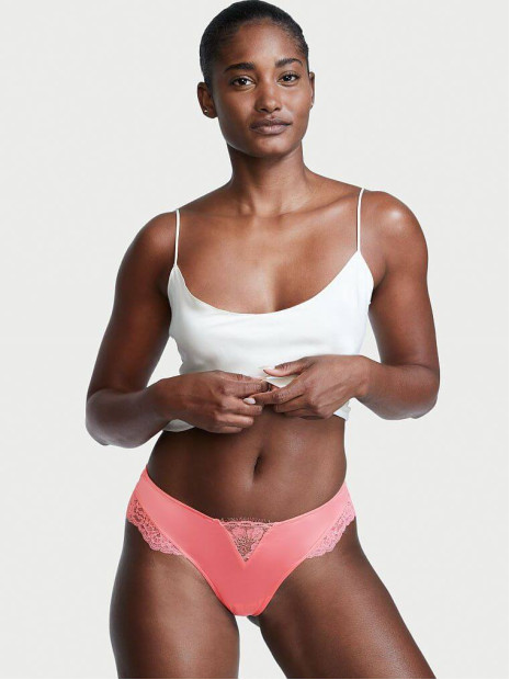 Трусики стрінги з мереживною вставкою від Victoria's Secret