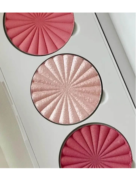 Палітра рум'яна та хайлайтер Ofra Cosmetics Midi Palette Blossom Blush 9 г