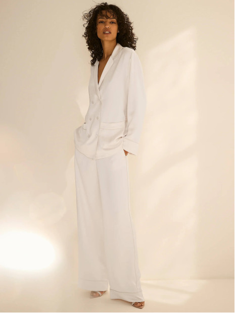 Сатинова піжама Victoria's Secret Luxe Satin Double-Breasted Long Pajama Set White