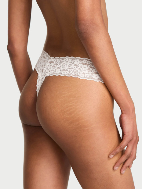 Мереживні трусики-стрінги від Victoria's Secret Coconut White